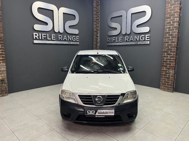 2016 Nissan NP200 1.6 A/C, photo 2