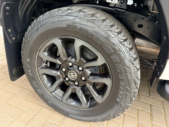 2021 Toyota Hilux 2.8 GD-6 Raised-Body Legend RS 4x4 Double-Cab, photo 5