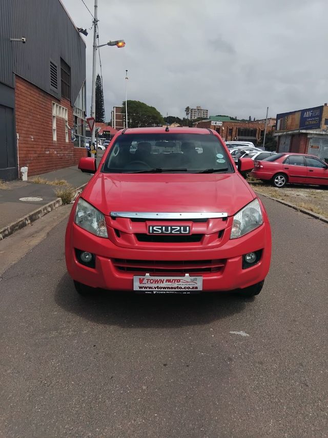 2014 Isuzu KB 240i LE Double-Cab, photo 5