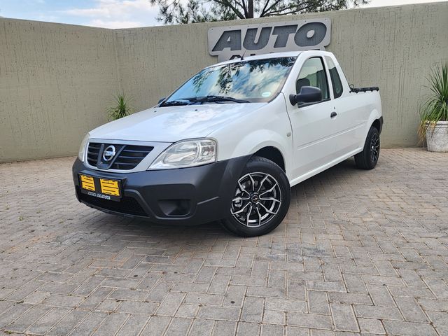 2014 Nissan NP200 1.6 A/C Safety Pack, photo 4