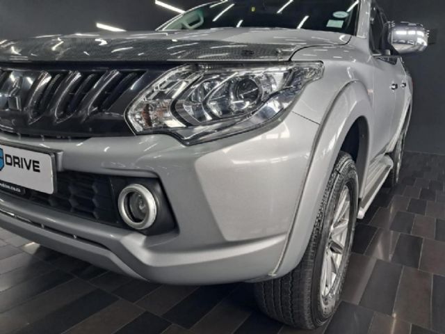 2018 Mitsubishi Triton 2.4 Di-Dc Auto Double-Cab, photo 2