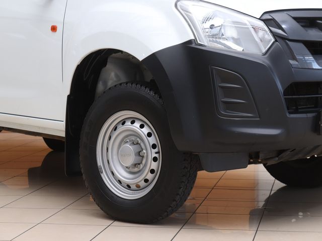 2025 Isuzu D-Max Gen 6 250C Single Cab Fleetside, photo 2