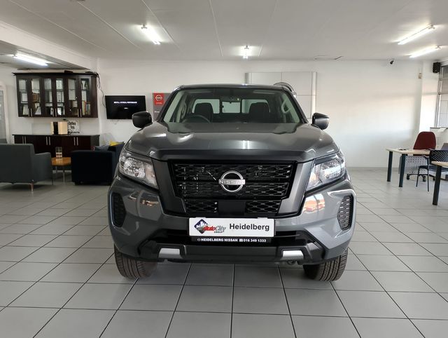 2026 Nissan Navara 2.5 DDTi SE 4X4 Double-Cab, photo 4