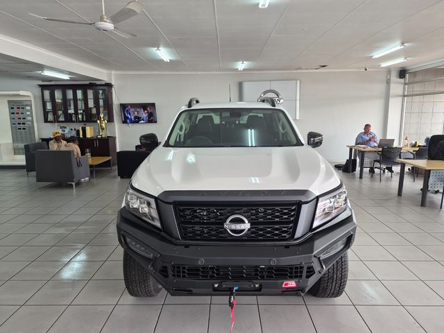 2026 Nissan Navara 2.5DDTi Stealth 4x4 Auto, photo 3