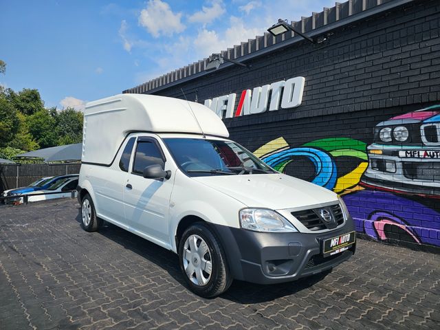 2022 Nissan NP200 1.6 A/C Safety Pack