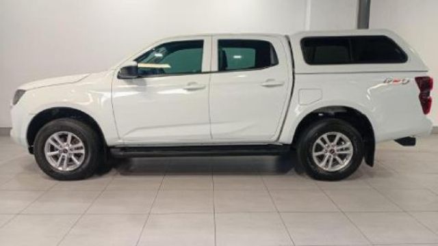 2023 Isuzu D-Max 1.9 DDI LS 4x4 Auto Double-Cab, photo 3