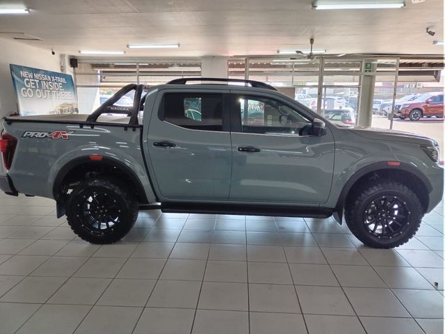 2026 Nissan Navara 2.5 DDTi PRO-4X 4X4 Auto Double-Cab, photo 2