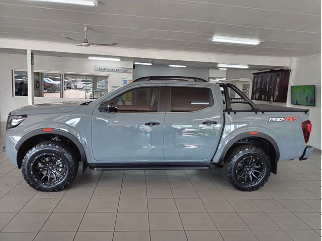2026 Nissan Navara 2.5 DDTi PRO-4X 4X4 Auto Double-Cab, photo 4