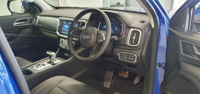 2024 GWM P-Series PV 2.0 TD LT 4x4 Auto Double-Cab, photo 3