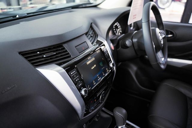 2026 Nissan Navara 2.5 DDTi LE Plus Auto Double-Cab, photo 5