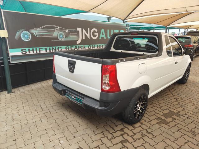 2021 Nissan NP200 1.6, photo 4