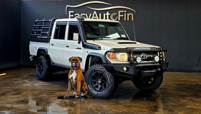 2018 Toyota Land Cruiser 79 4.5 D Double-Cab