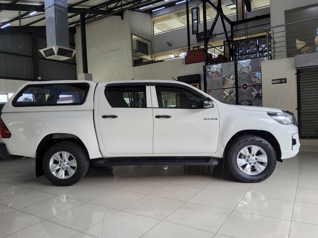 2019 Toyota Hilux 2.4 GD-6 SRX 4x4 Double-Cab, photo 4