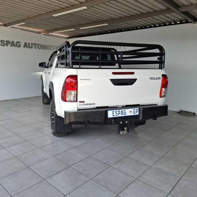 2016 Toyota Hilux 2.8 GD-6 Raised Body Raider Double-Cab Auto, photo 3