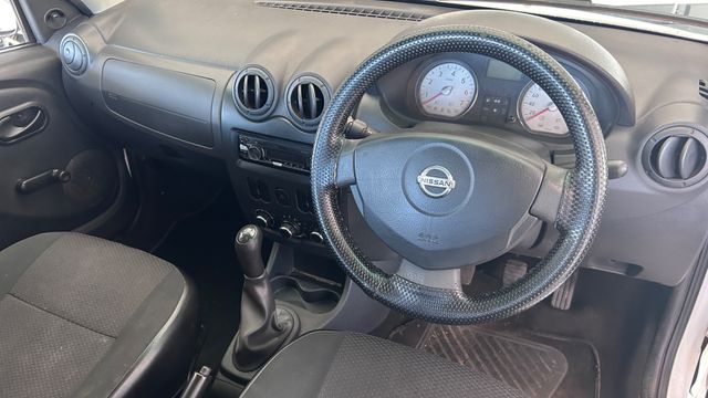 2022 Nissan NP200 1.6 A/C Safety Pack, photo 4