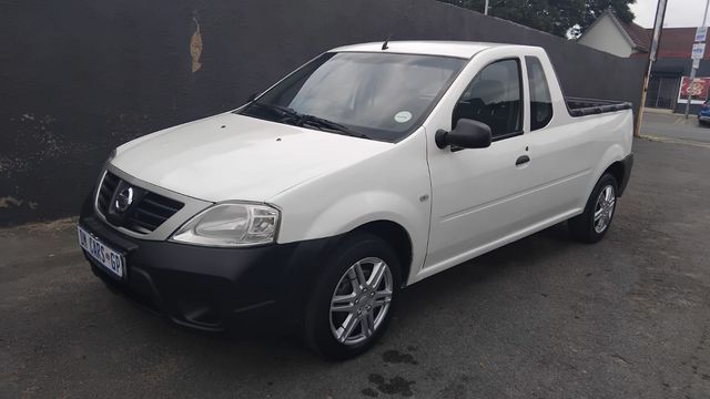 2019 Nissan NP200 1.6 petrol manual, photo 2
