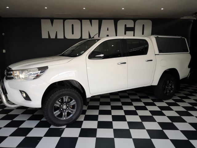 2017 Toyota Hilux 2.8 GD-6 Raider 4x4 Double-Cab Auto, photo 2