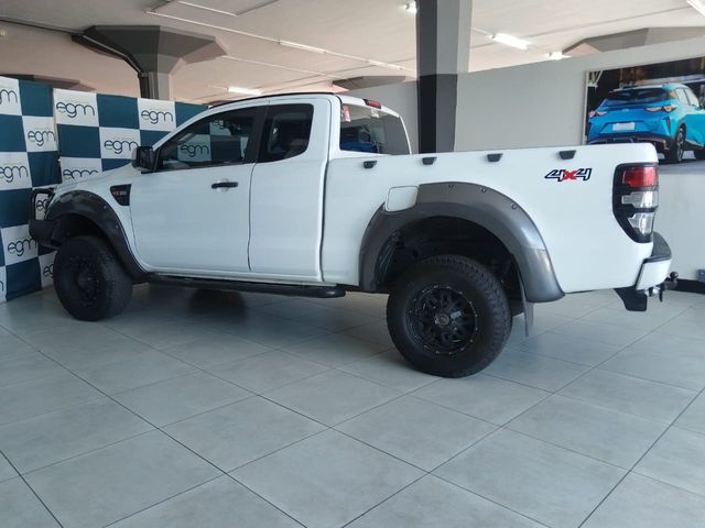 2013 Ford Ranger 3.2 TDCi XLS 4x4 Auto SuperCab, photo 4