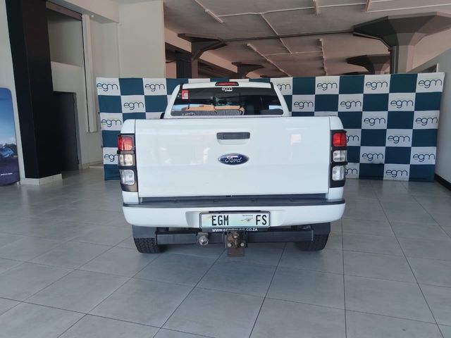 2013 Ford Ranger 3.2 TDCi XLS 4x4 Auto SuperCab, photo 5