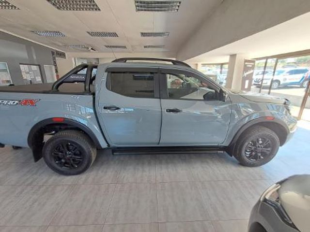 2026 Nissan Navara GREY, photo 4