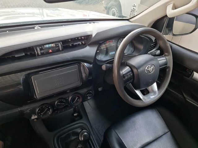 2023 Toyota Hilux 2.4 GD-6 SR 4x4 Single-Cab, photo 4