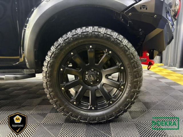 2021 Nissan Navara 2.5 DDTi PRO-2X Auto Double-Cab, photo 3