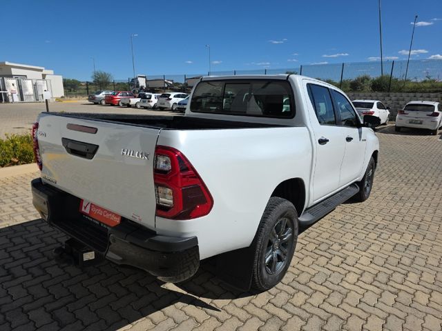 2025 Toyota Hilux 2.8 GD-6 Raised Body Raider Auto Double-Cab, photo 2