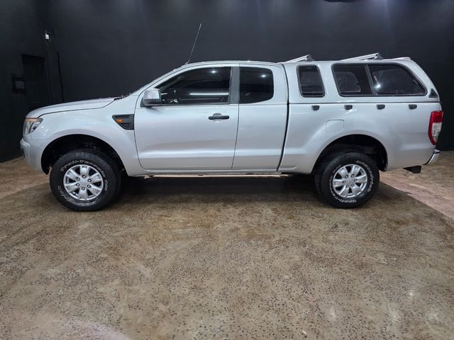 2014 Ford Ranger 3.2 TDCi XLS 4x4 SuperCab, photo 2