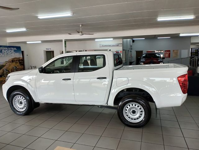2026 Nissan Navara 2.5 DDTi SE Double-Cab, photo 5