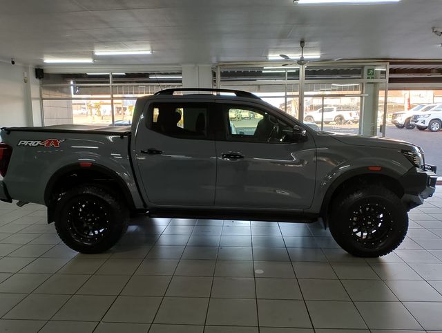 2026 Nissan Navara 2.5 DDTi PRO-4X 4X4 Auto Double-Cab, photo 4