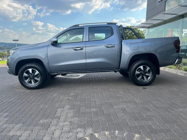 2026 Peugeot Landtrek 1.9D Allure Double Cab Auto, photo 3