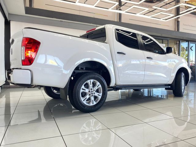 2023 Nissan Navara 2.5 DDTi SE Plus Auto Double-Cab, photo 3