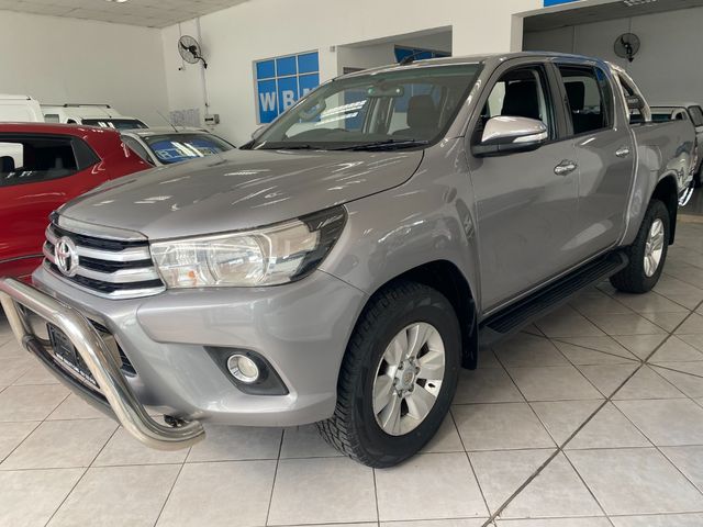 2017 Toyota Hilux 2.8 GD-6 Raised Body Raider Double-Cab Auto, photo 3
