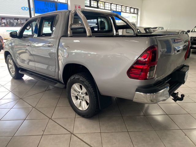 2017 Toyota Hilux 2.8 GD-6 Raised Body Raider Double-Cab Auto, photo 4