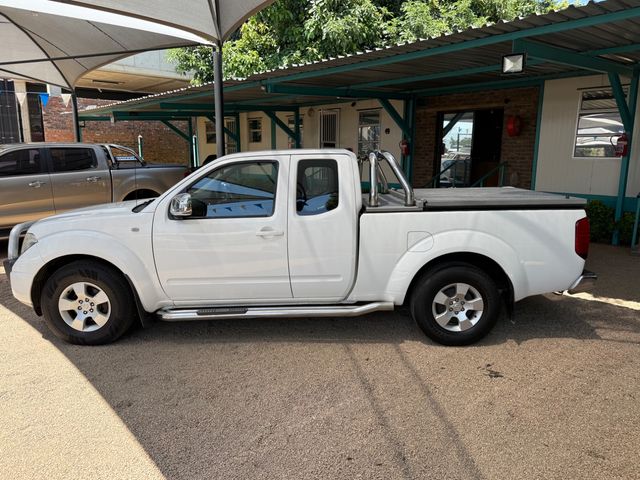 2014 Nissan Navara 2.5 dCi XE KingCab Single-Cab, photo 4