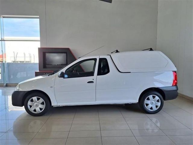 2023 Nissan NP200 1.6 A/C Safety Pack, photo 3