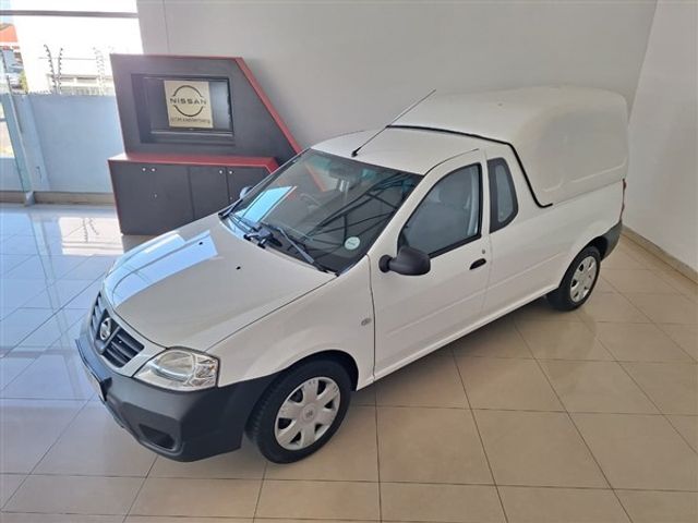 2023 Nissan NP200 1.6 A/C Safety Pack, photo 2
