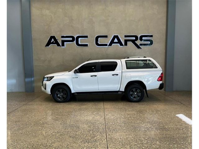 2021 Toyota Hilux 2.4 GD-6 Raider 4x4 Auto Double-Cab, photo 4