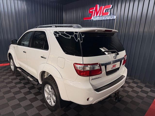 2009 Toyota Fortuner 4.0 V6 Epic Raised Body Auto, photo 5