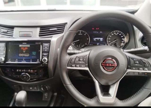 2026 Nissan Navara 2.5DDTi PRO-4X Warrior 4x4 Double-Cab Auto, photo 2