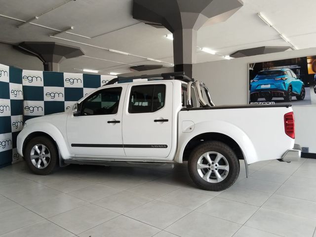 2015 Nissan Navara 2.5 dCi LE Double-Cab, photo 4