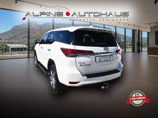 2018 Toyota Fortuner 2.4 GD-6 Raised Body Auto, photo 3