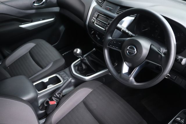 2024 Nissan Navara 2.5 DDTi SE Double-Cab, photo 5