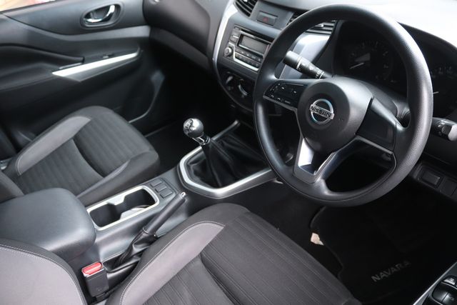 2024 Nissan Navara 2.5 DDTi SE Double-Cab, photo 5