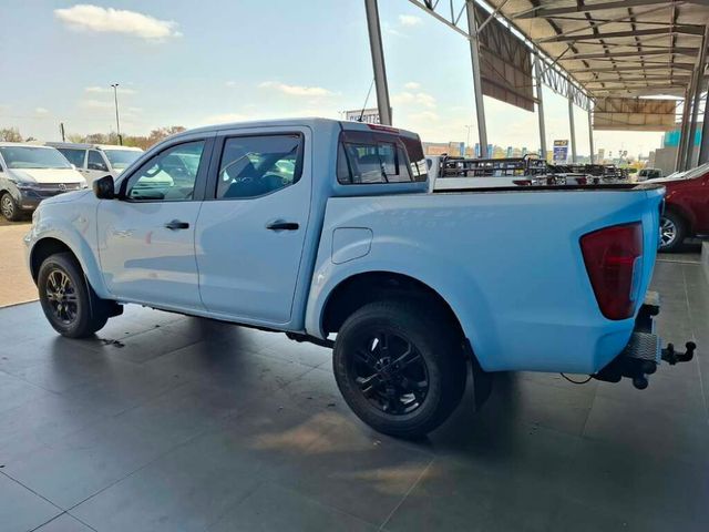 2024 Nissan Navara 2.5 DDTi SE Double-Cab, photo 4