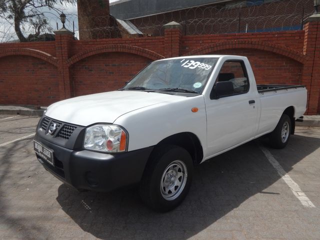 2017 Nissan NP300 2.0i LWB Single-Cab
