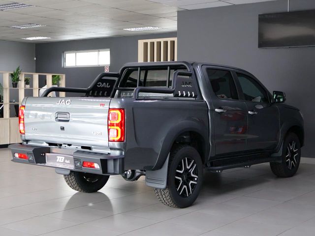 2026 JAC T8 2.0 Lux 4x4 D/C Man, photo 5