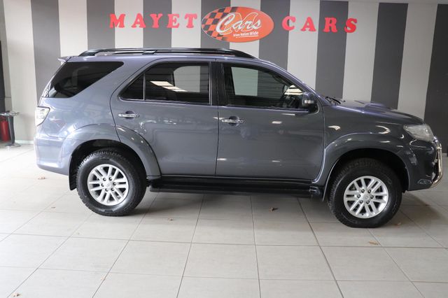 2013 Toyota Fortuner 3.0 D-4D Raised Body, photo 4