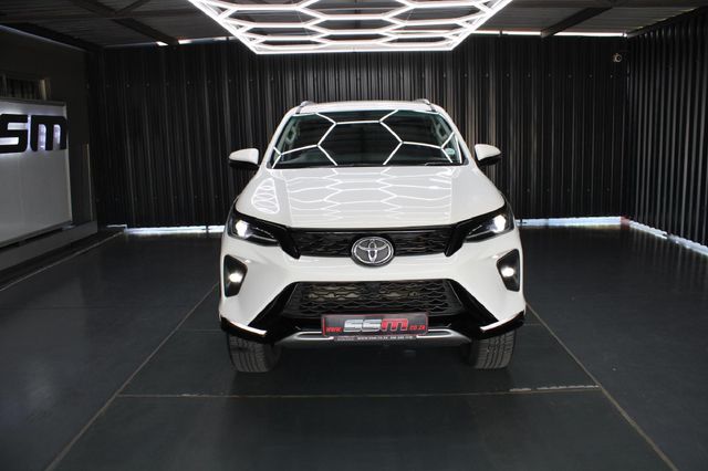 2023 Toyota Fortuner 2.4 GD-6 4x4 Auto, photo 2