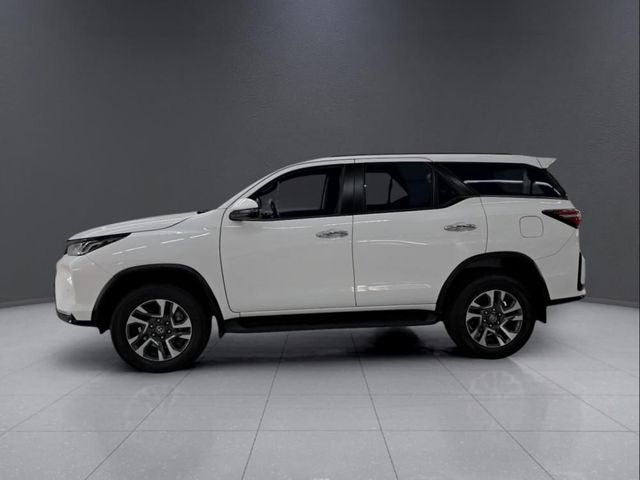 2025 Toyota Fortuner 2.8 GD-6 R/B Auto, photo 4